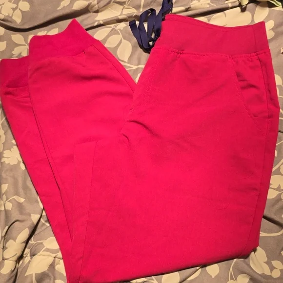 Figs Ultra Rose Zamora Joggers L/P - Picture 8 of 10